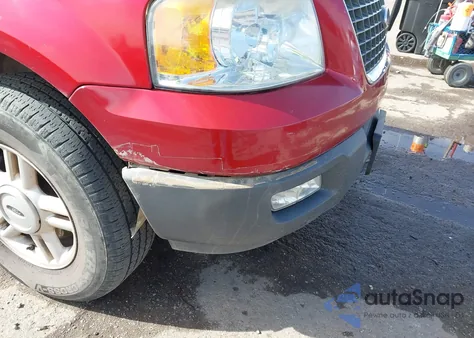 2005 Ford Expedition Nbx/Xlt z USA, uszkodzony, nr VIN 1FMPU165X5LA65399